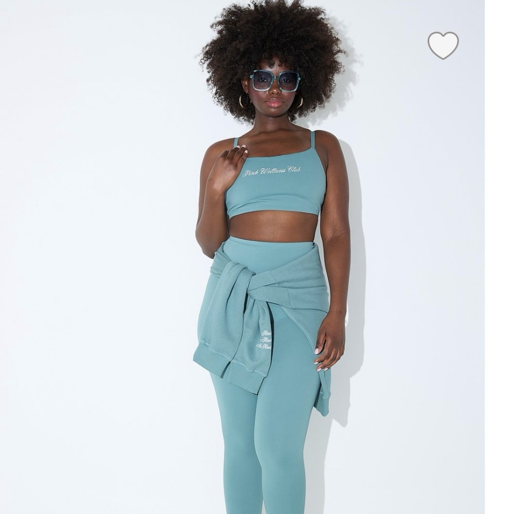 PINK by Victoria’s Secret Relay Square-Neck Sports Bra in Niagara Falls